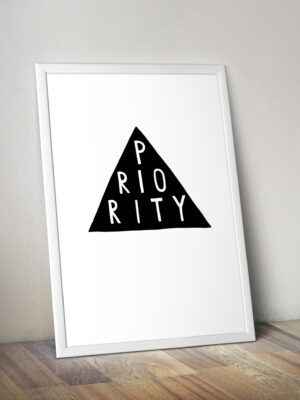 plakat_priorityi_mockup_2