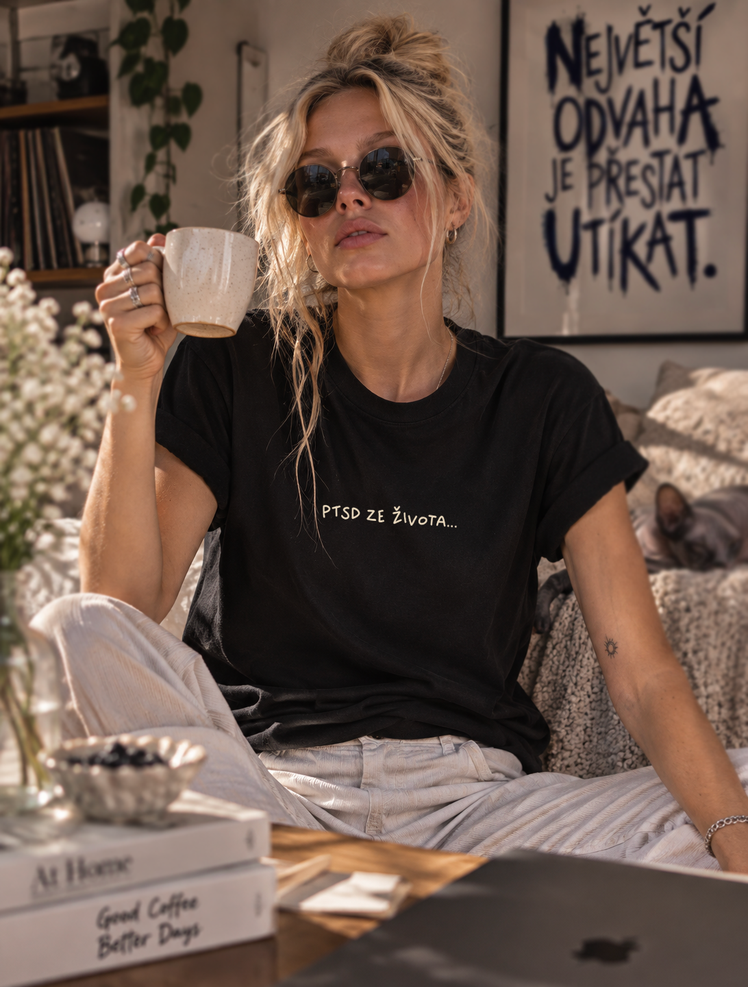 Unisex tričko PTSD ZE ŽIVOTA – černé, jak tvoje duše (doručíme do 14 dnů)